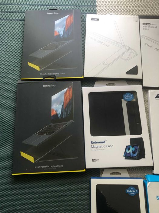 Lote de 12 Capas para Tablets + 2 Suportes para Portáteis – Novos