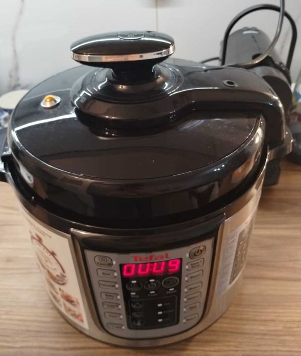 Tefal Multicooker Core Range CY505
