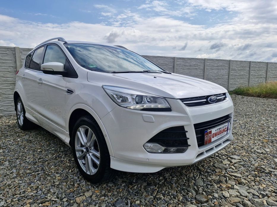 Ford Kuga 4x4 Perła180 koni