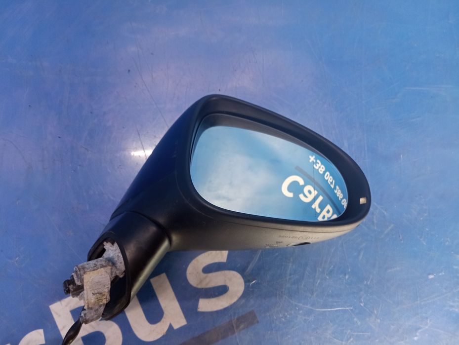 Дзеркало праве Touareg NF 2010-2014 Зеркало 7P6857508N Туарег НФ