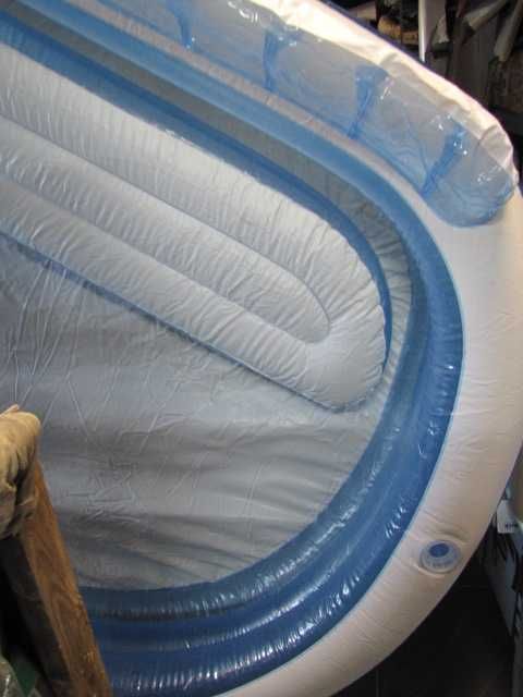 Basen dmuchany z siedziskiem i oparciem INTEX 229 x 218 x 79 cm