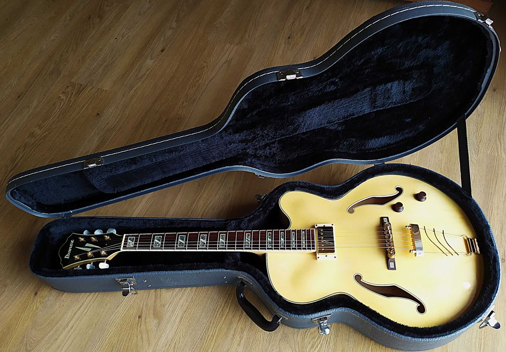 Ibanez Pat Metheny Signature