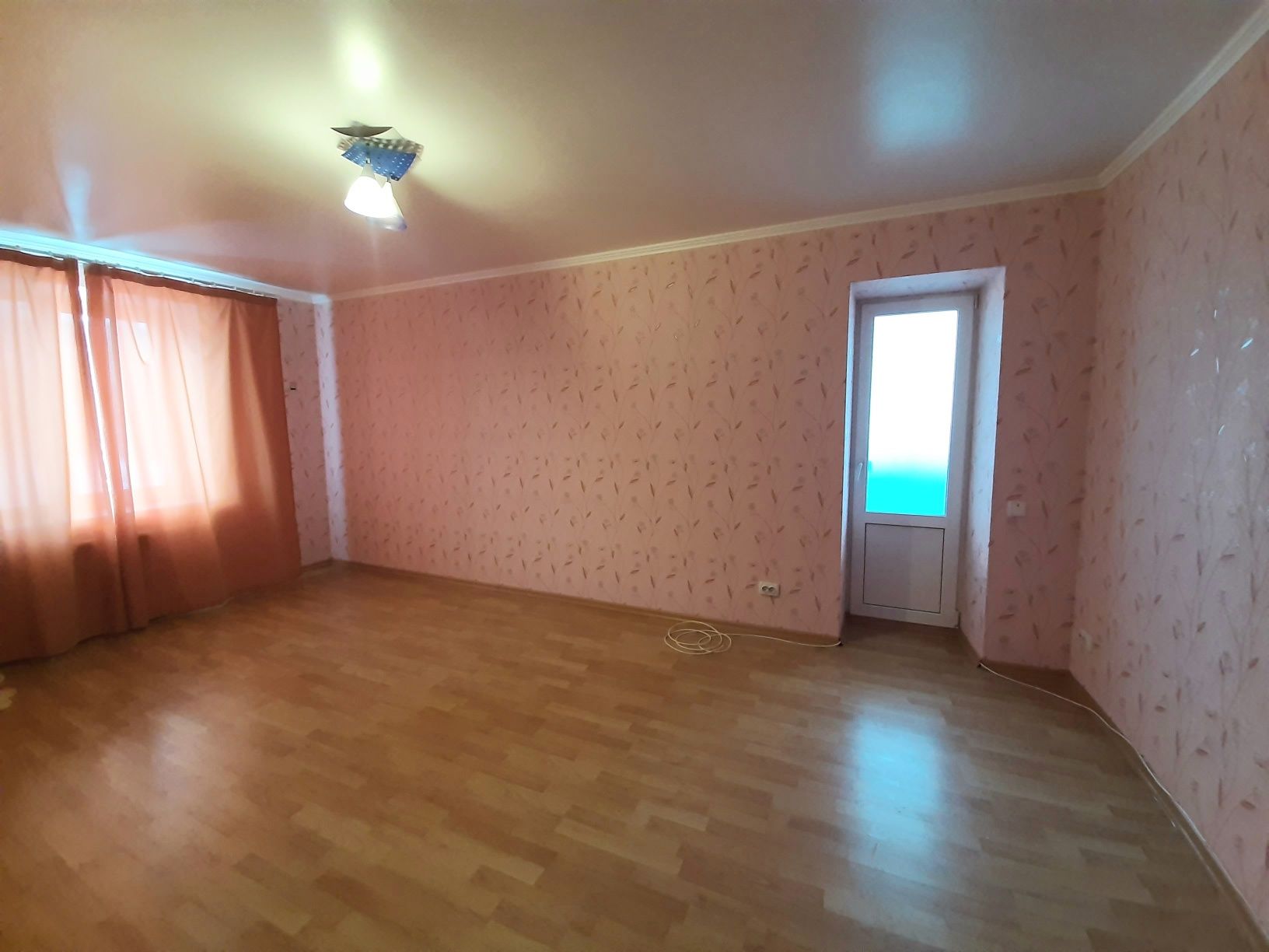 Сдам 3 ком, Центр, Закрытый Двор, Мебель, Техника