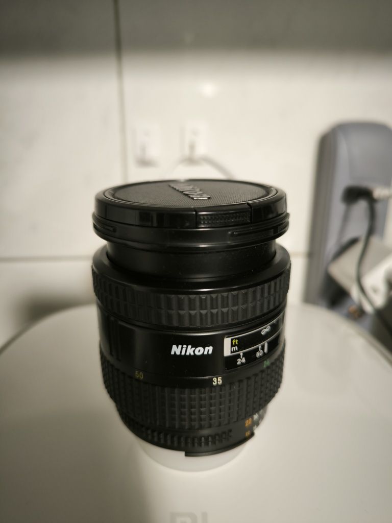 Objectiva Nikon AF 24-50mm 3.3-4.5