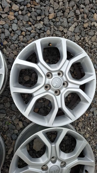 Alufelgi felgi Kia Soul 18" 5x114,3mm 7Jx18 ET54 komplet