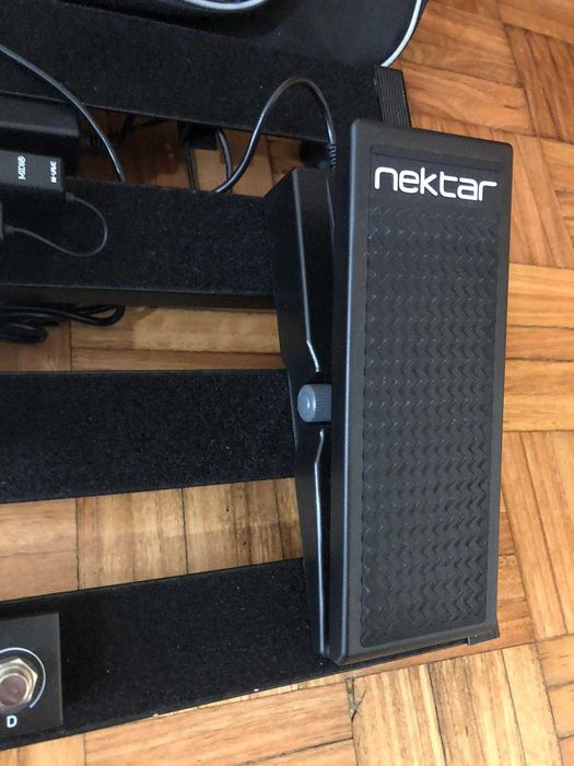 Pedalboard completa – Ampero Stomp II + controlador + pedal + saco