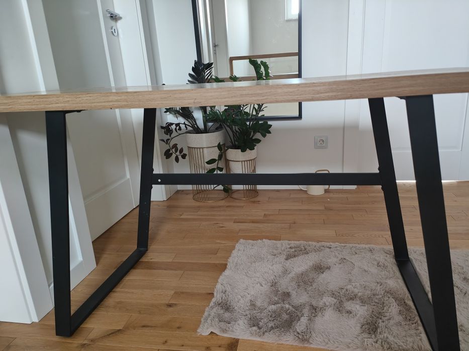 Biurko 140 x 60 x 76