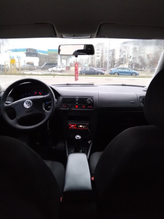 Гольф 4 1.4 16V 2004 року