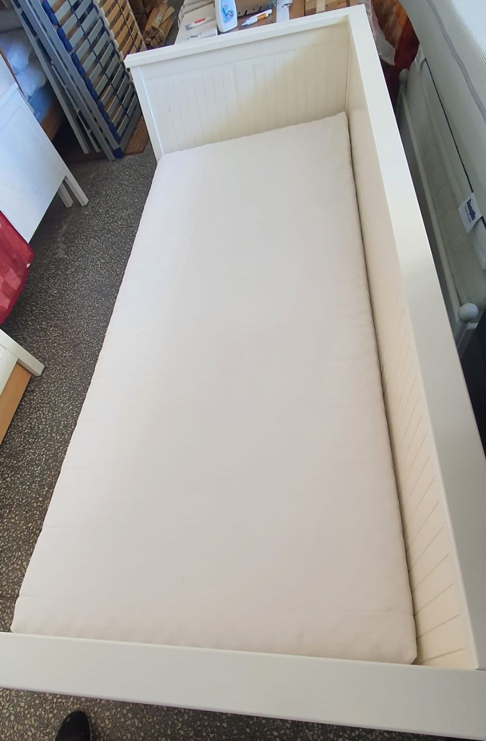 Łóżko białe ikea hemnes leżanka 80x200 na 160x200 stan bdb 2 materace