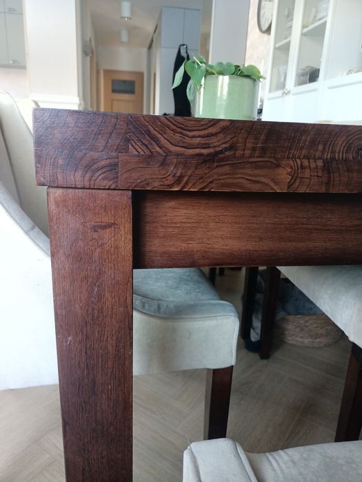 Sprzedam stół i krzesła