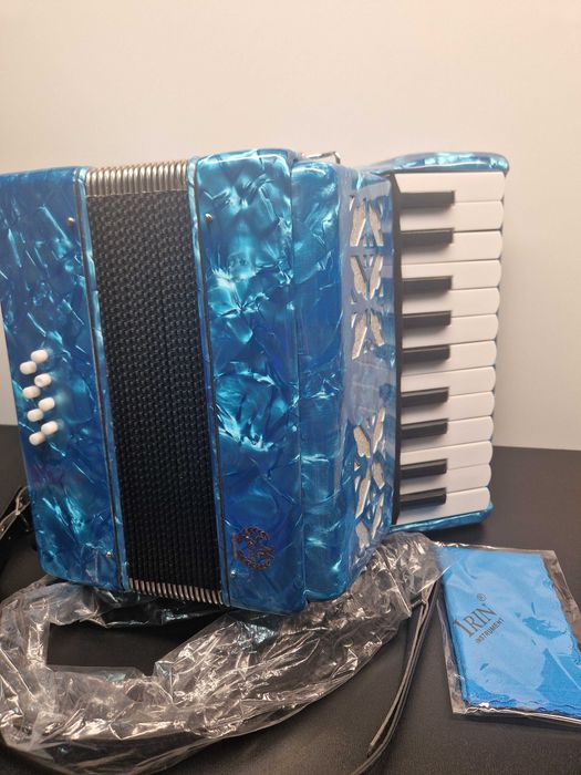 Akordeon 22 klawiszy 8 Bass dla dziecka prezent instrument