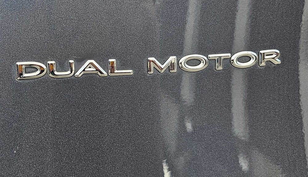 Tesla Model Y 2023 Long Range Dual Motor
