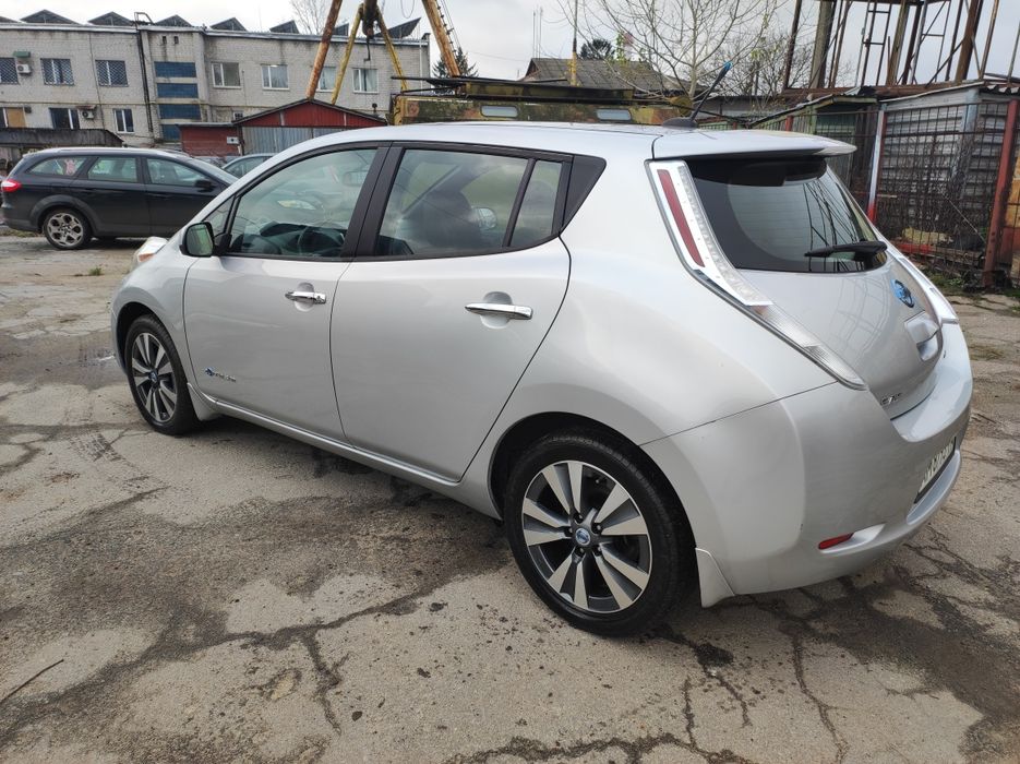 Nissan Leaf Ніссан Ліф