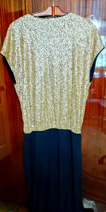 Продам вечернее платье большого размера.