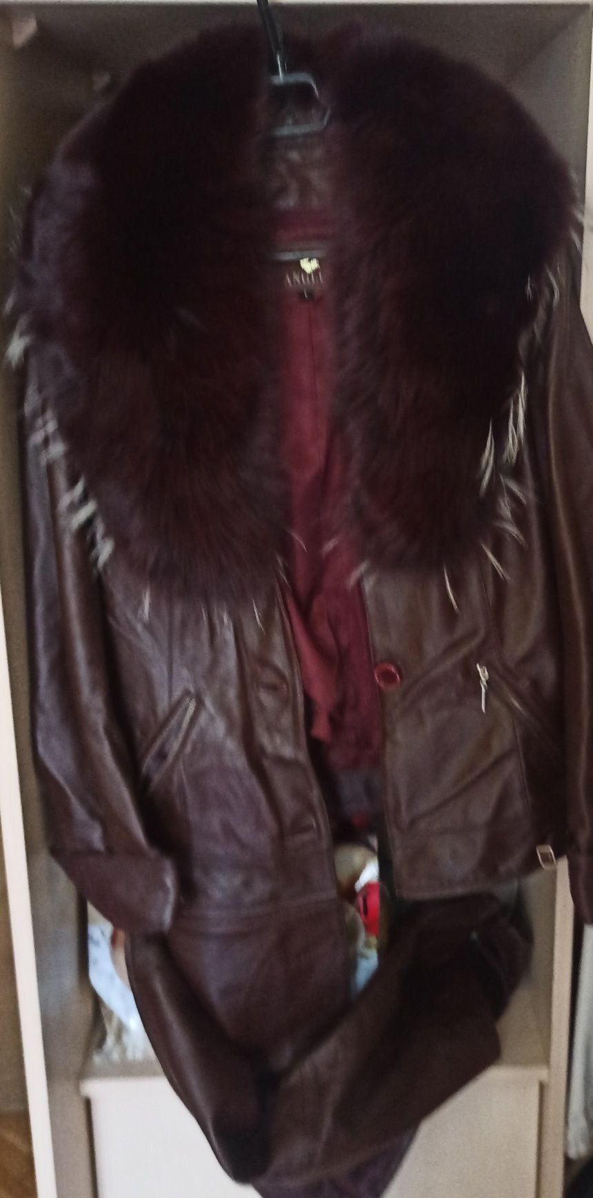 Пальто-куртка L, полушубок, шляпка верхній одяг