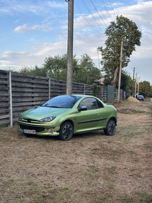 Продам або обміняю чудову машинку пежо 206