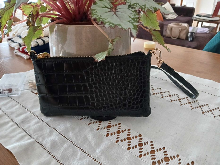 Malinha preta Mango nova