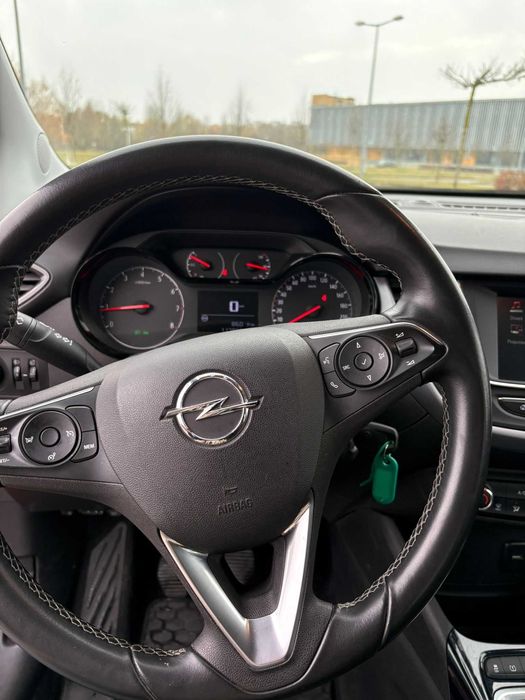 Opel Crossland X