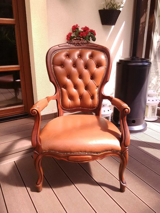 Fotel Ludwik Rzeźbione Skóra Antyk