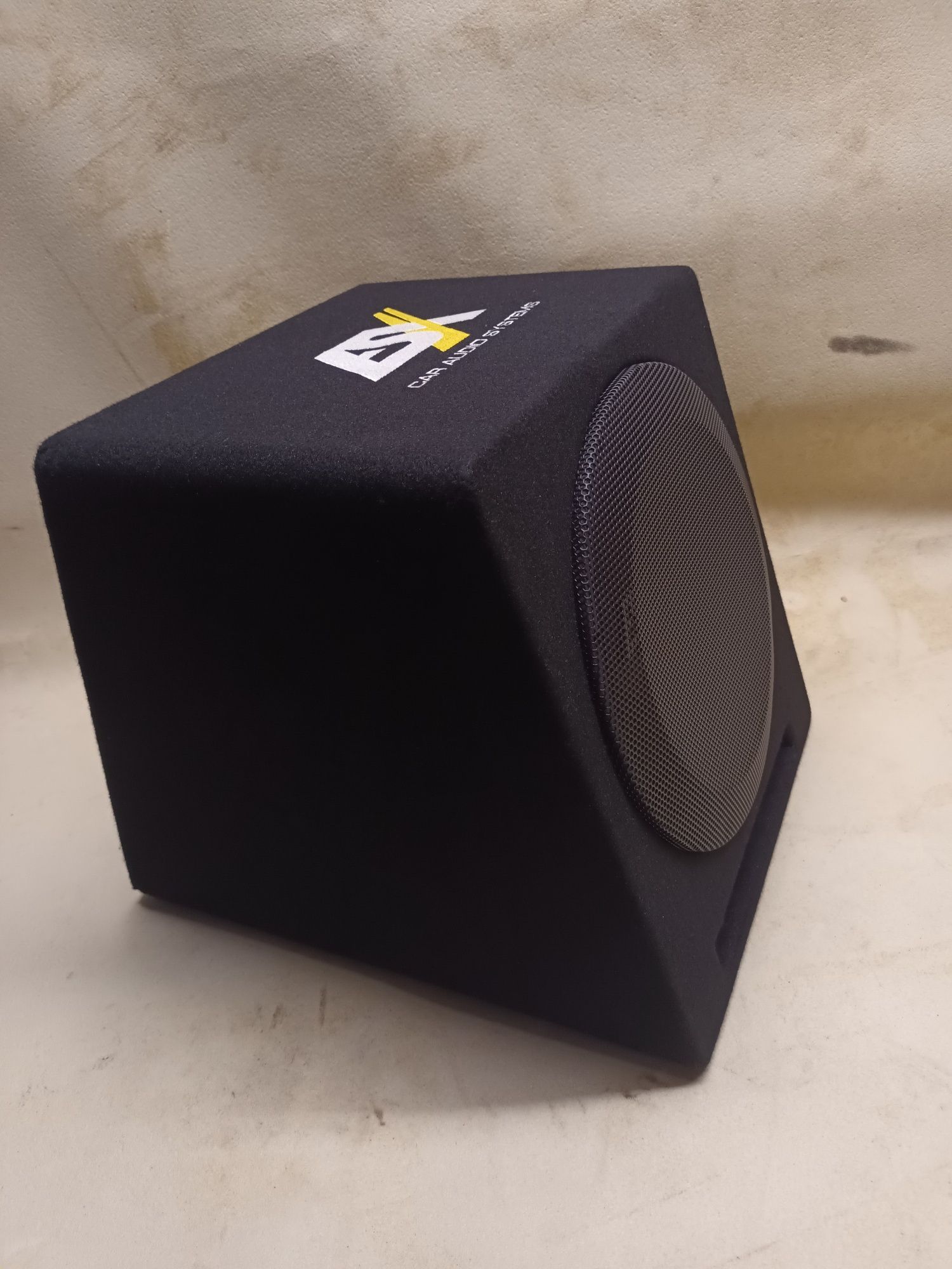 Subwoofer samochodowy ESX DBX112Q