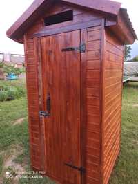 Туалет вуличний дерев'яний