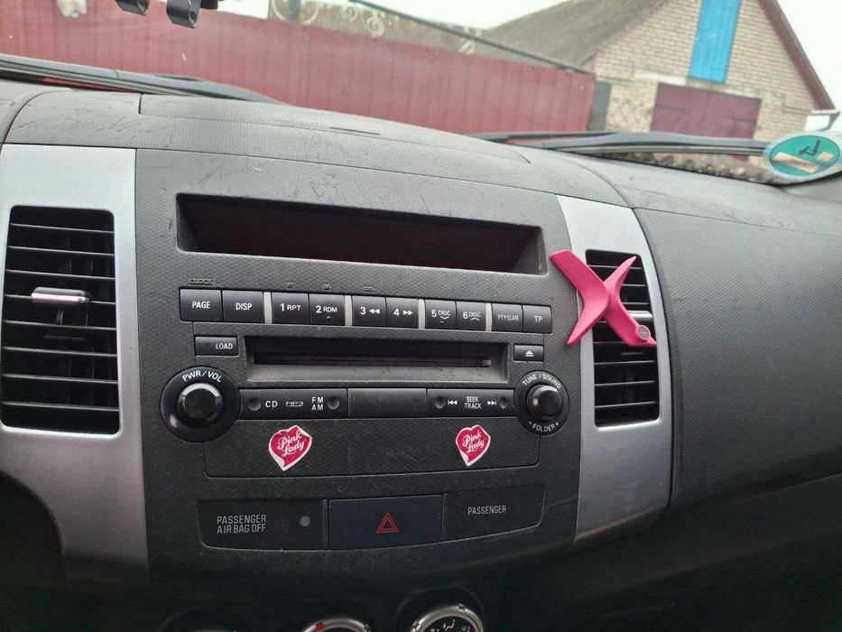 Авто для ЗСУ міцубісі аутлендер