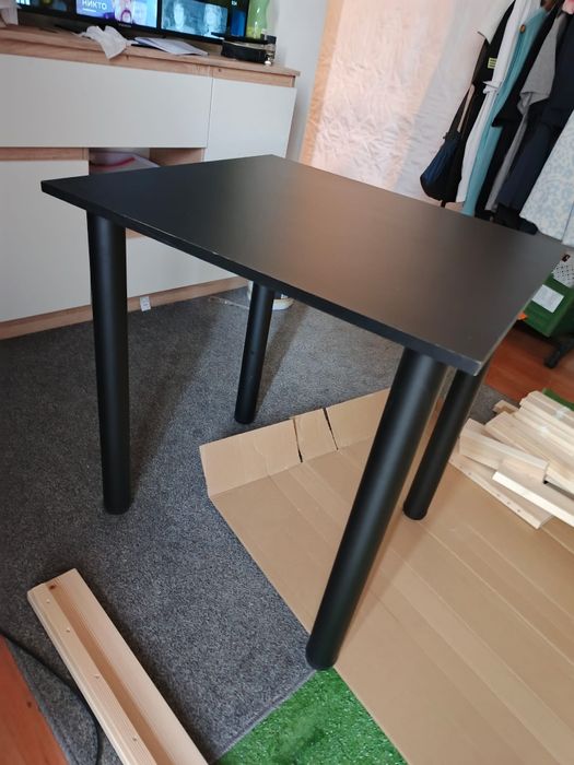 Stół czarny 70x65. Wysokość 73cm.
