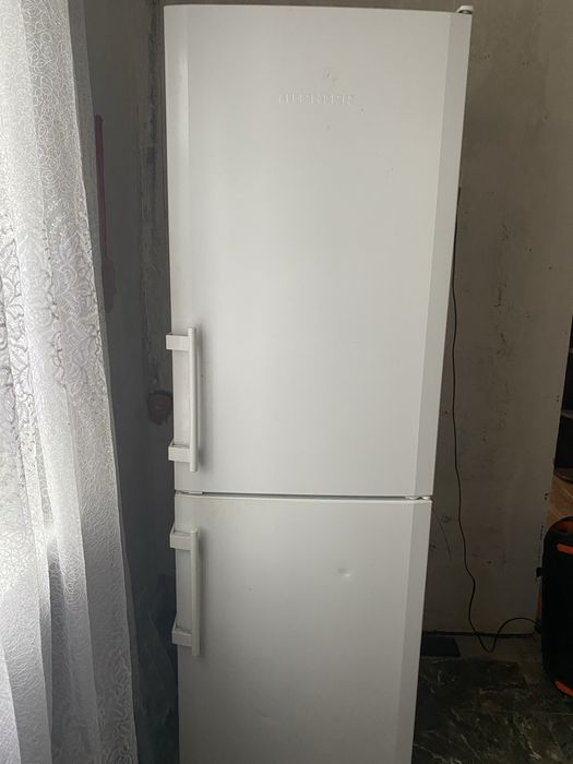 Холодильник Liebherr на запчастини