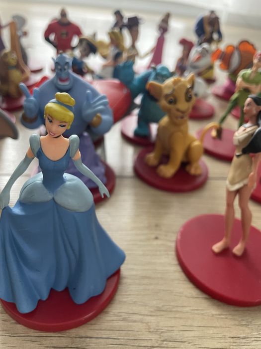 Zestaw ksiazek i figurek audiobajki disney deagostini