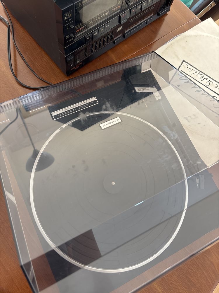 Gira Discos Pioneer vintage (inclui aparelhagem)