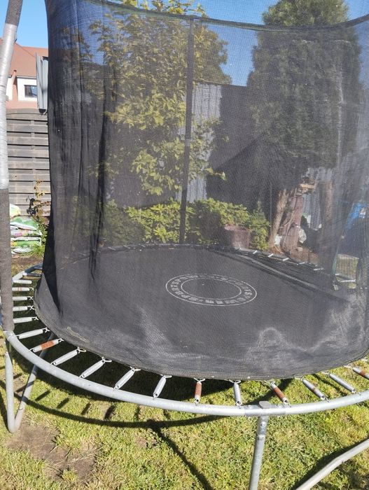 Trampolina ogrodowa