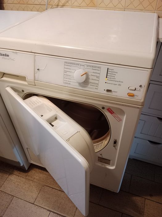 Suszarka do ubrań Miele T233c Mistral Plus C