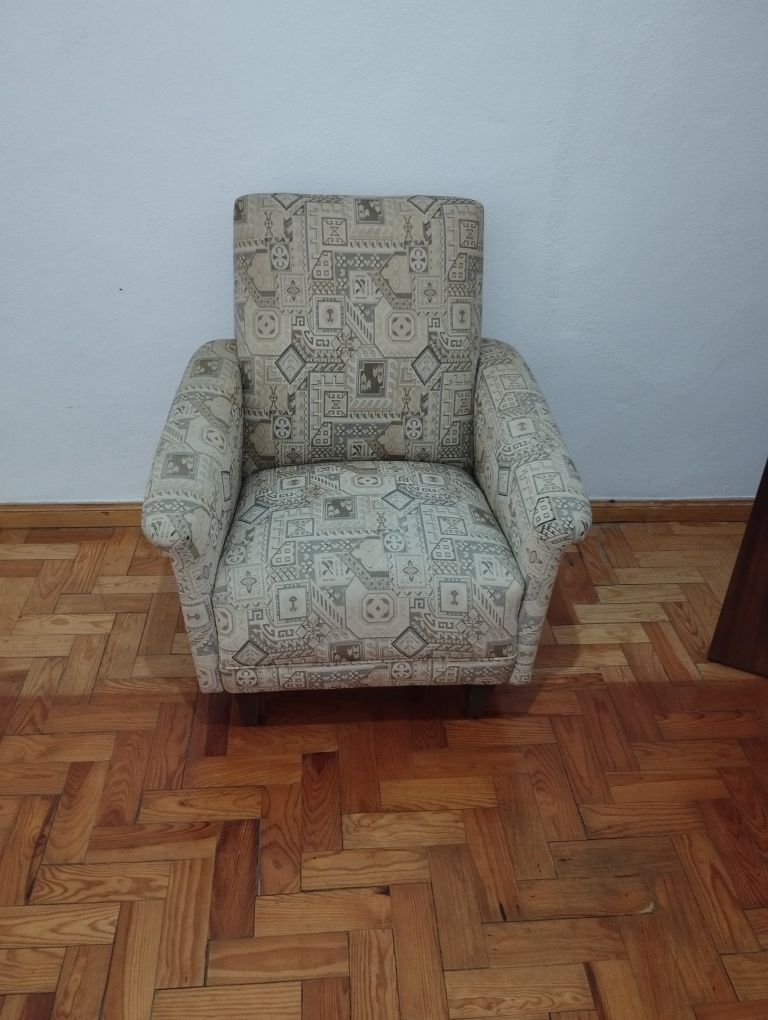 Sofá individual usado