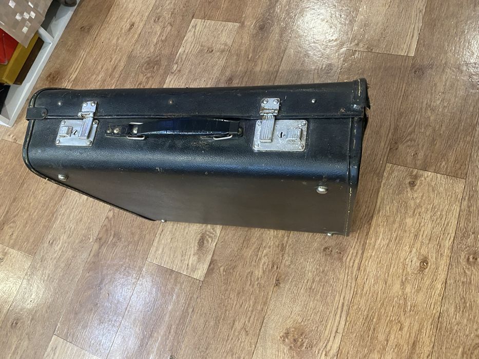 Продам акордеон в супер стані.