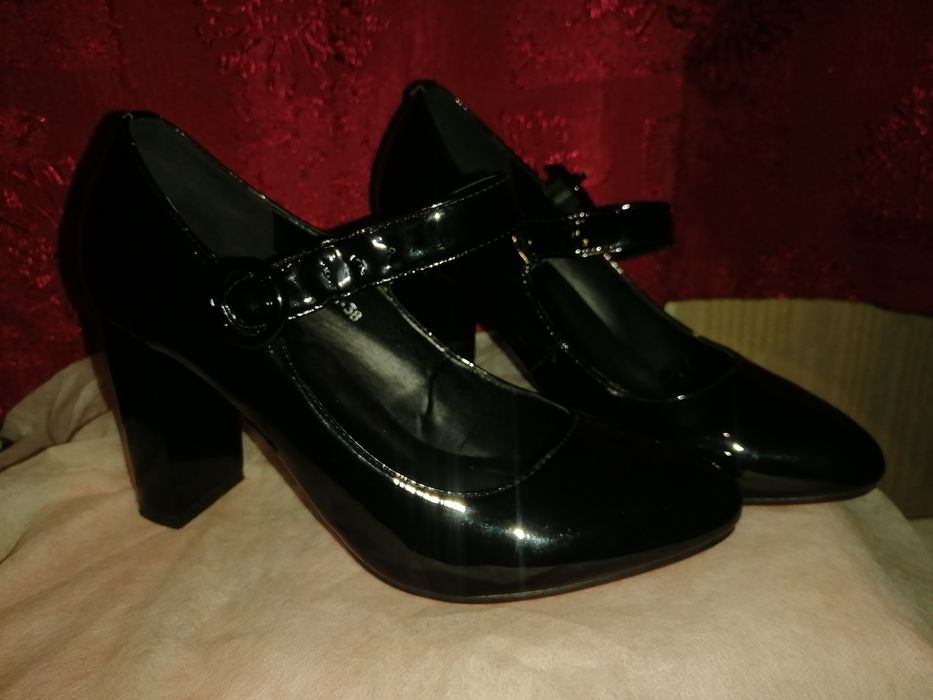 Туфлі HONGQUAN лакові