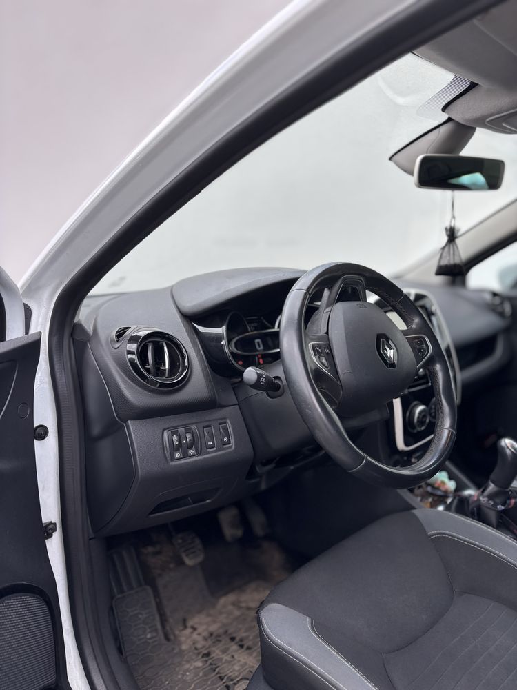 Renault Clio - 2016.