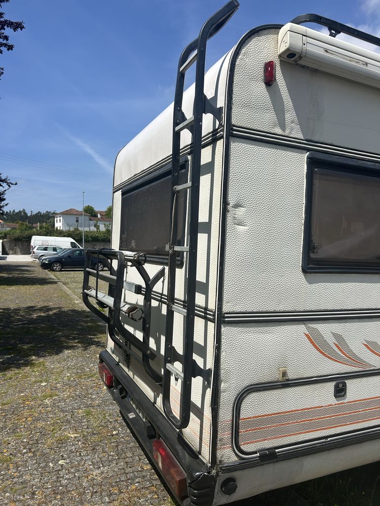 Autocaravana Ford Transit 2.5