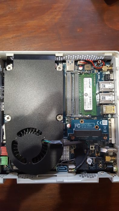 Zotac ZBOX-ID88 системний блок, міні ПК (RAM 4GB DDR3 / SSD 128GB)