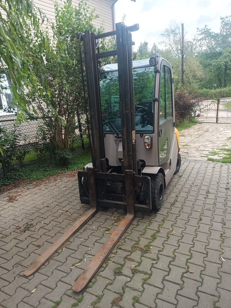 Wózek widłowy still