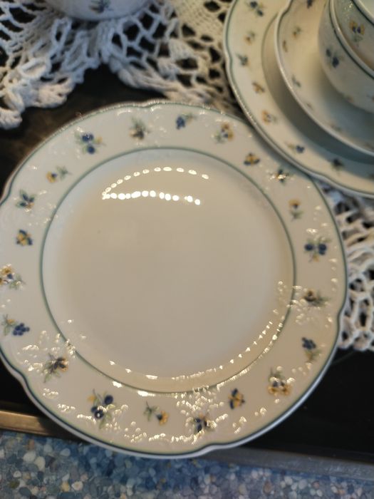 Фарфоровый Моко сервис Kaiser Dubarry Madeline на 6 персон