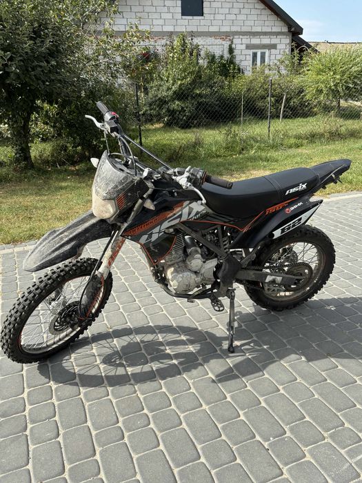 Cross Asix 150 z 2023roku