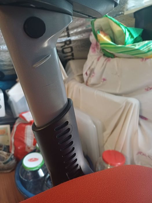 Krzesło Fotel obrotowy biurowy biurkowy Ergonomiczny Hayworth Comfotro