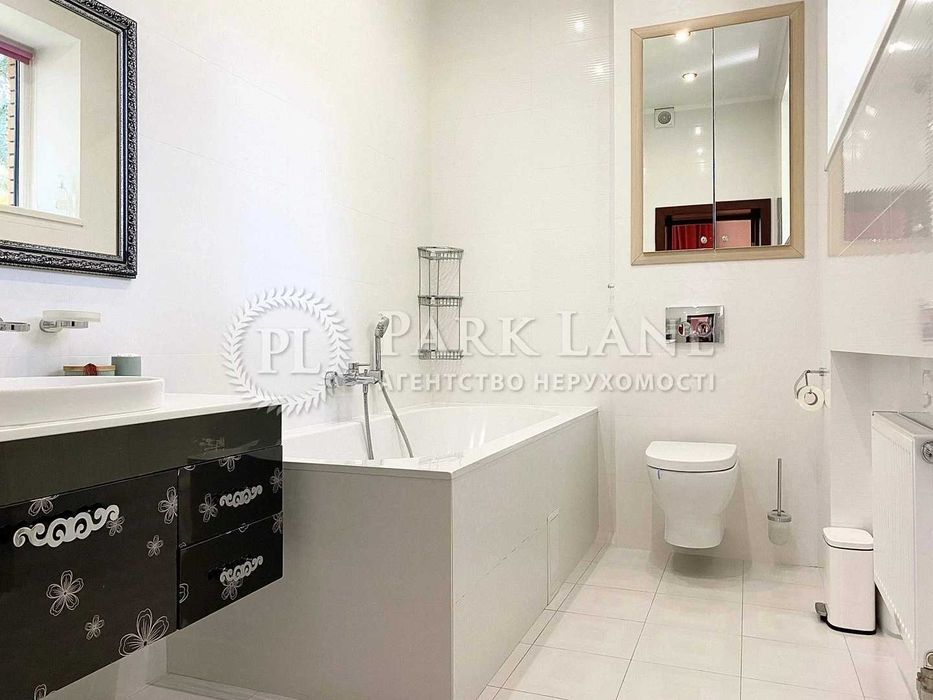 Оренда будинку з басейном. Козин. 4 спальні. 13 соток землі.