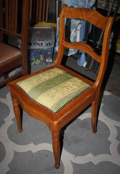 Krzesła w stylu biedermeier