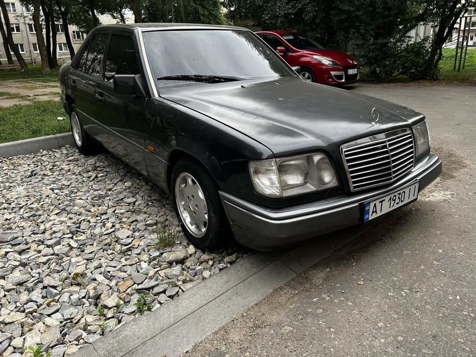 Мерседес w124 рестайлінг 2.0 бенз збережений
