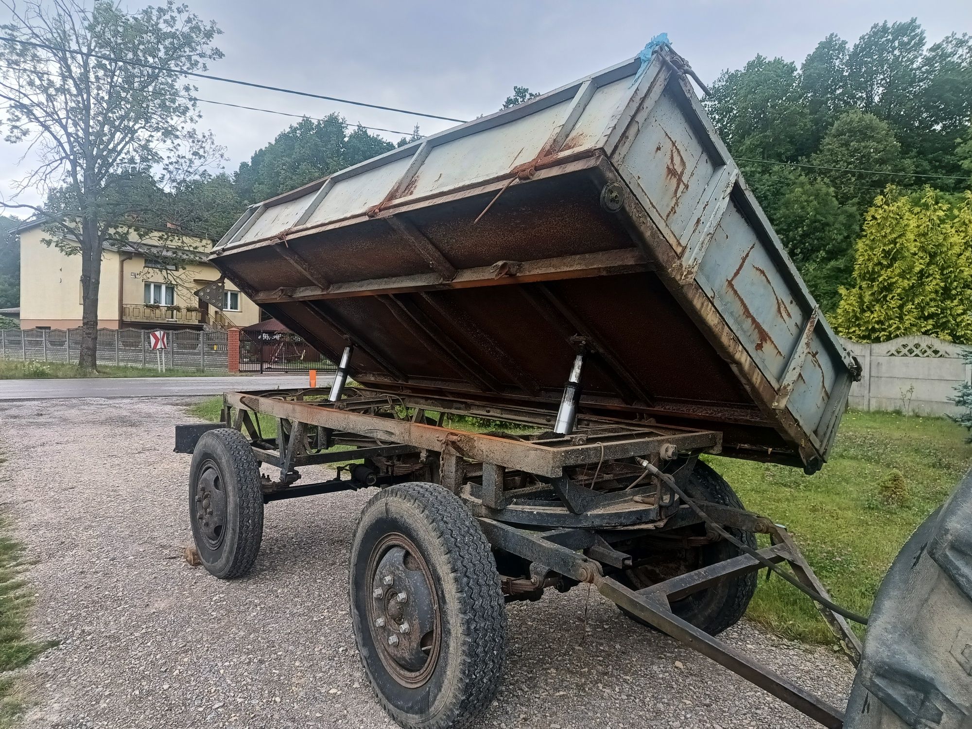 Sprzedam przyczepę autosan d35