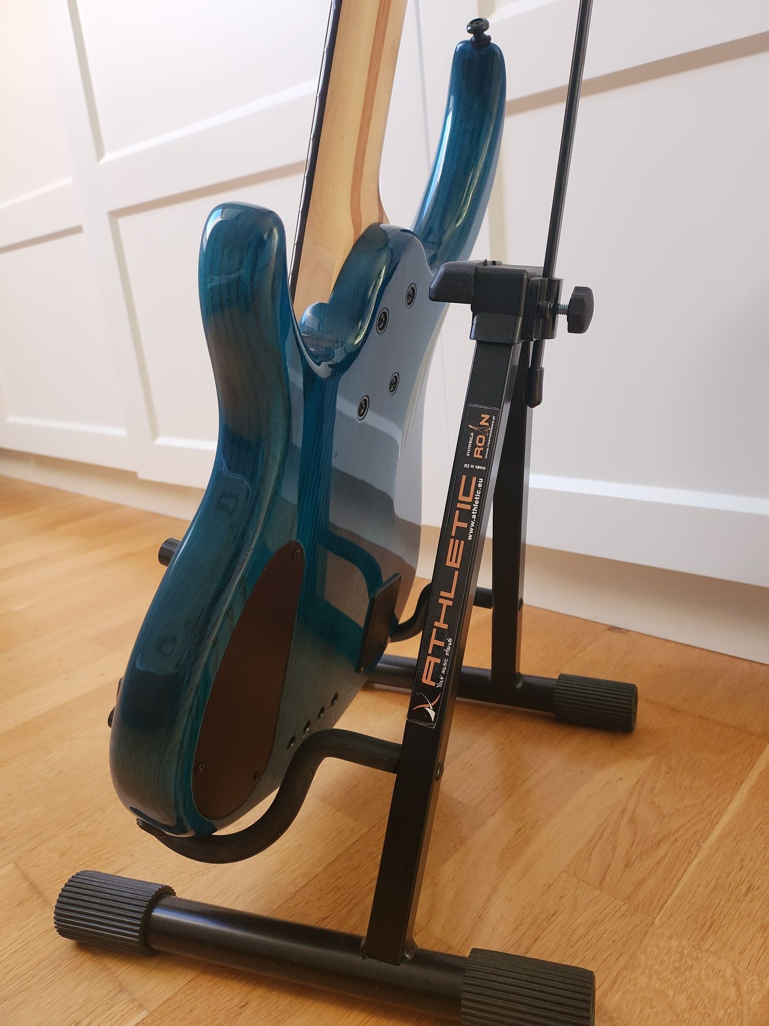 SIRE Marcus Miller M5 4 struny