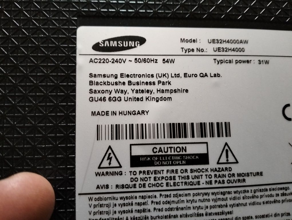 Telewizor 32" Samsung UE32H4000AW plus uchwyt na ścianę