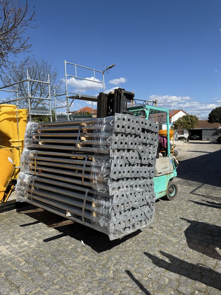Escora galvanizada R57 reforçada (várias medidas)