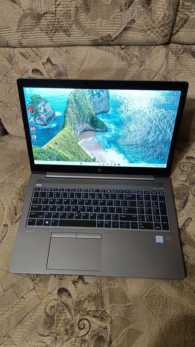 Продам игровой ноутбук HP Zbook 15U G5